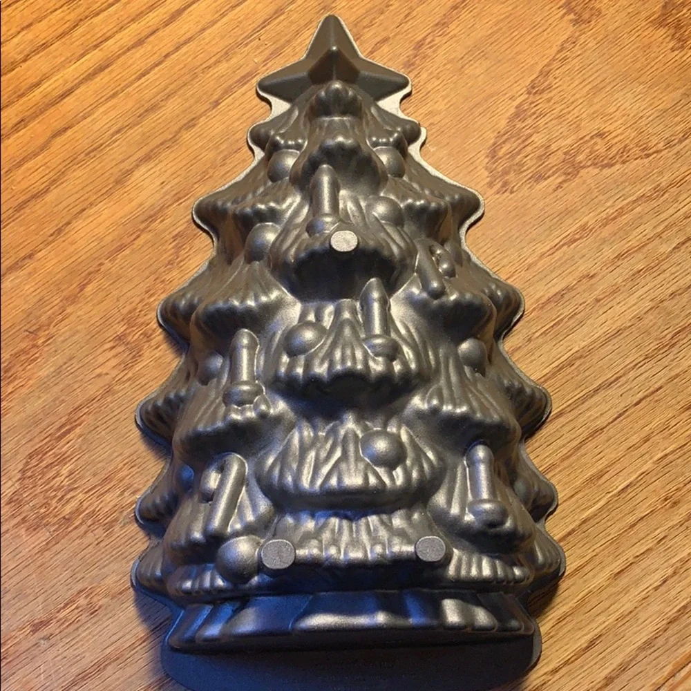 Nordic Ware Christmas tree cake form non-stick